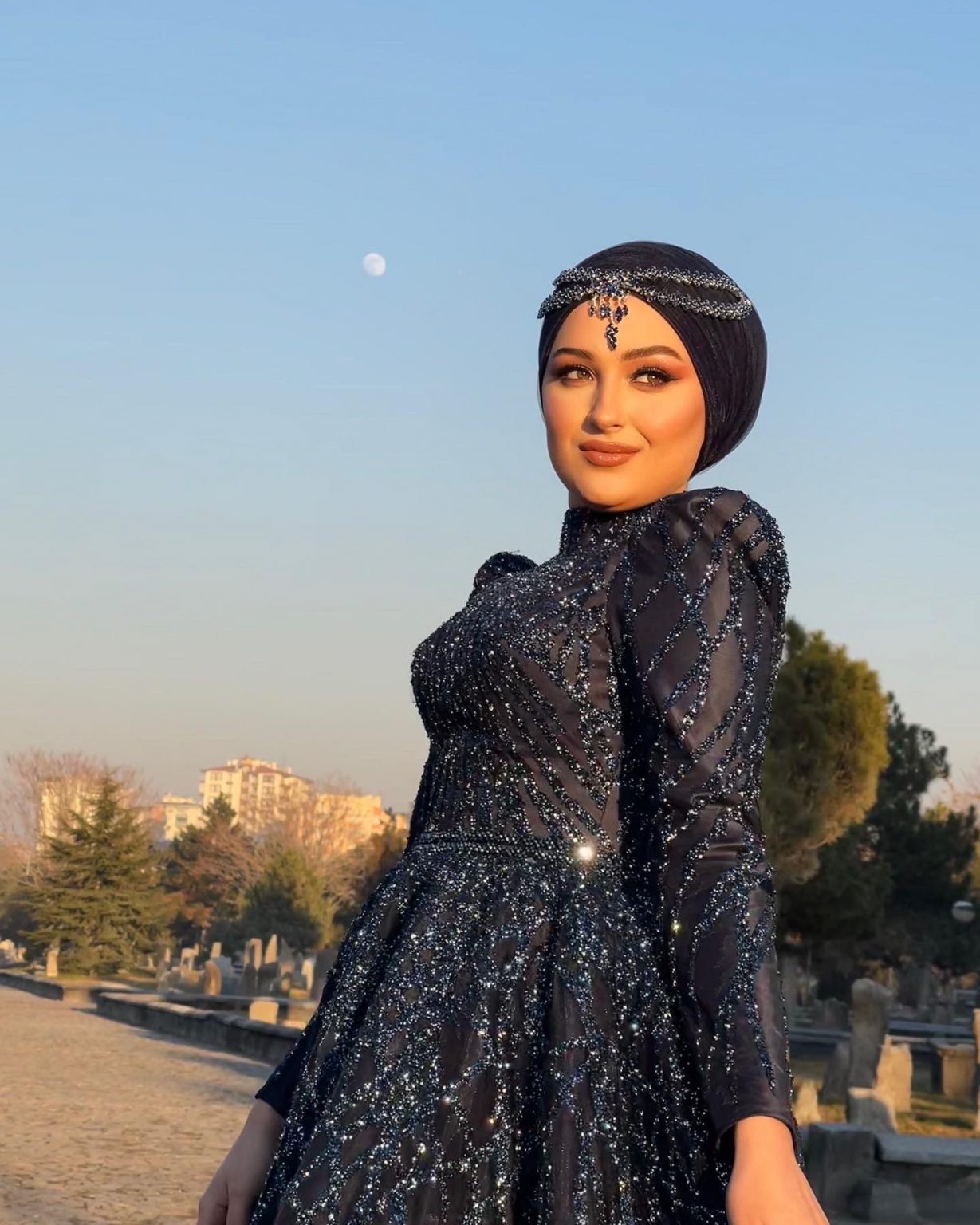 Lacivert Işıltı Simli Nişanlık - Görsel 4