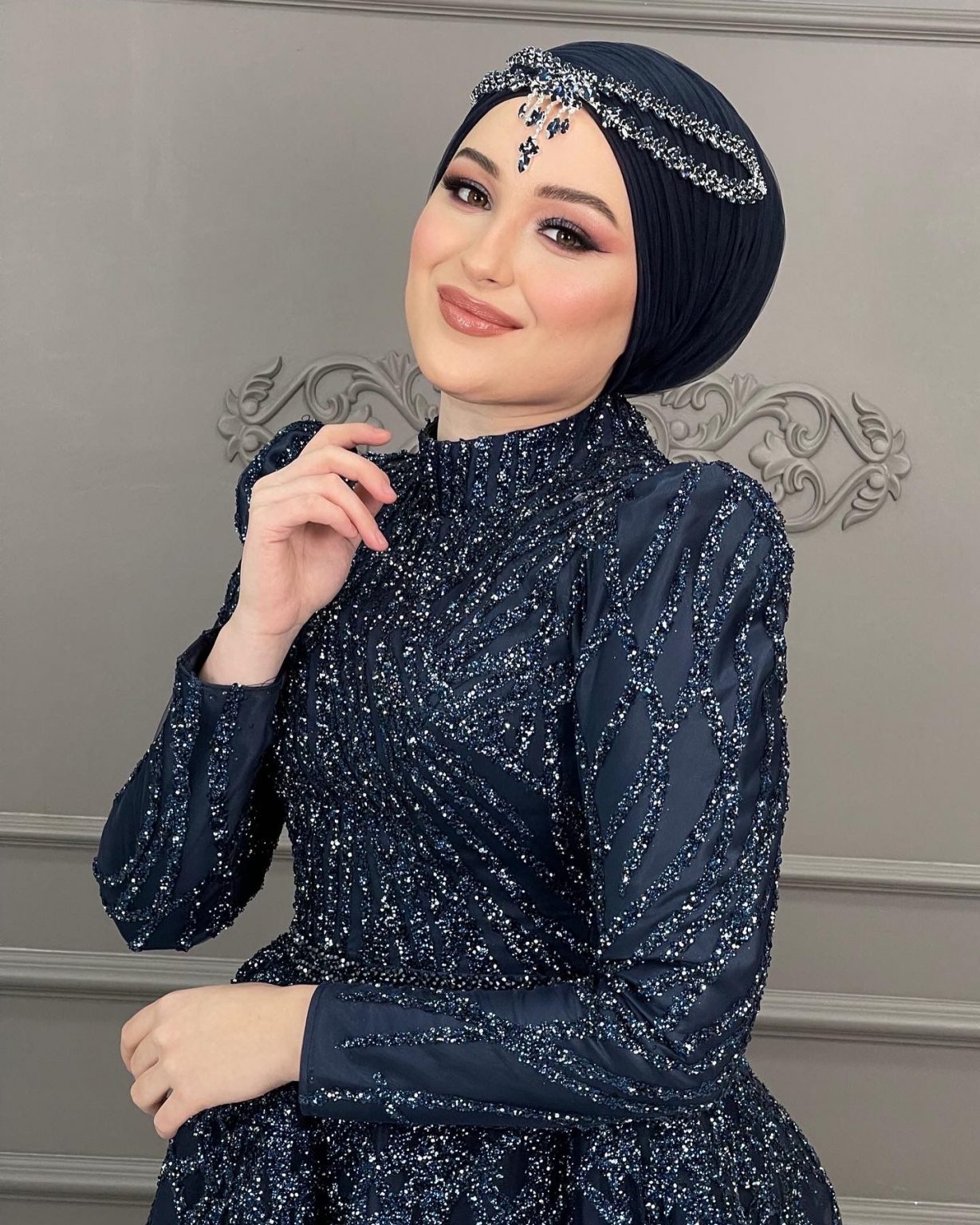 Lacivert Işıltı Simli Nişanlık - Görsel 2